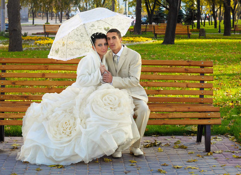 剛剛結(jié)婚