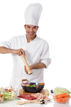 年輕的尼泊爾人廚師；東方食品