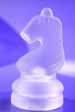 Glass knight在紫棋棋盤