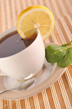 全杯檸檬茶