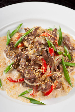 蔬菜炒牛肉片