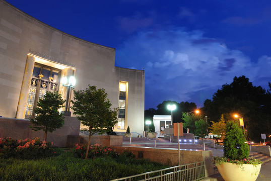 布魯克林公共圖書館