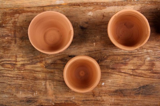 粘土工藝陶瓷工作室木桌子傳統(tǒng)