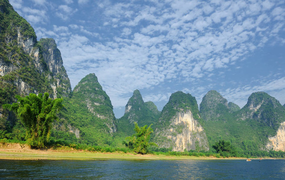 在陽朔桂林美麗的喀斯特景觀；中國