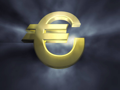 3D金色歐元符號在黑暗模糊的背景下；戲劇照明