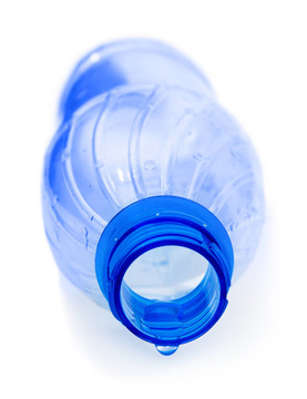 瓶和水滴