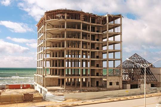 建筑正在建設(shè)中。