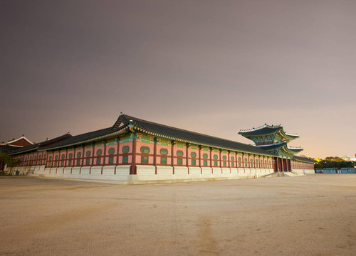 進(jìn)入大門景福宮夜角