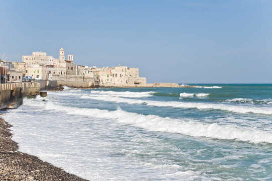 焦維納佐全景。Apulia。