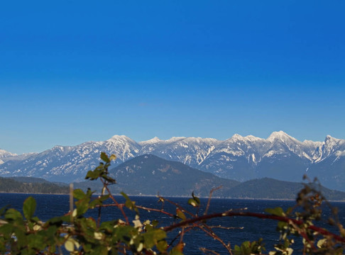 陽光海岸山脈