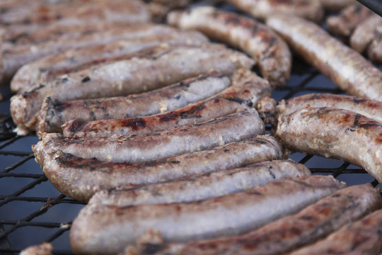 烤架上的boerewors