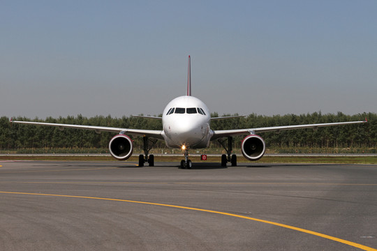 沈陽(yáng)機(jī)場(chǎng) 吉祥航空飛機(jī)