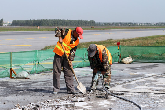 機場停機坪道面施工