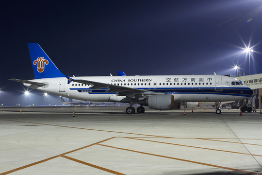 夜晚的飛機 沈陽機場