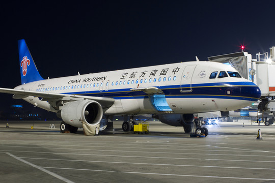 夜晚的飛機(jī) 沈陽機(jī)場