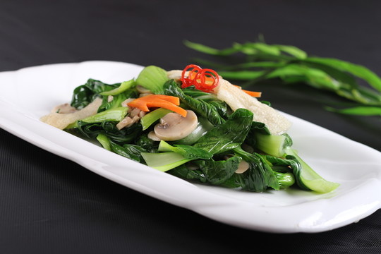 口蘑竹笙炒油菜
