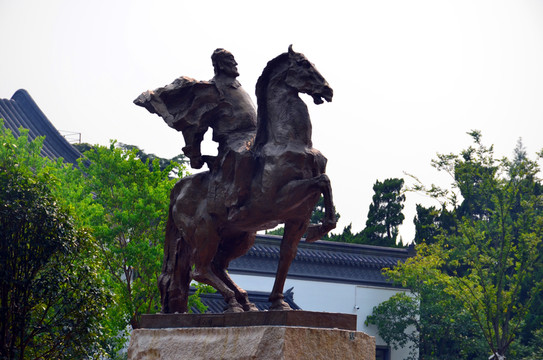 飛馬將軍雕塑