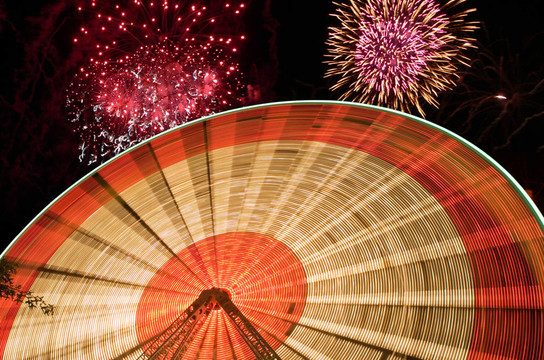 煙花和Ferris Wheel