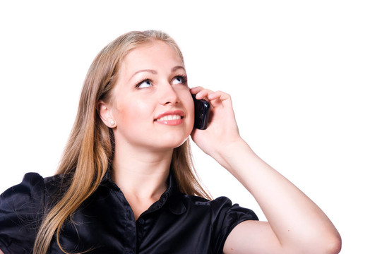 帶電話的年輕女人