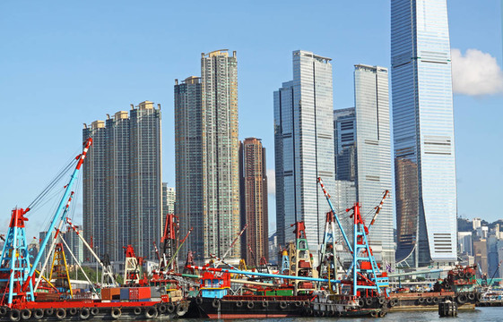 香港的天際線在下午。