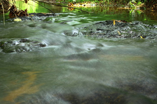 Rill起源于泰國玄武巖石材