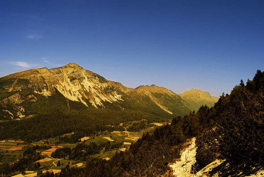 山