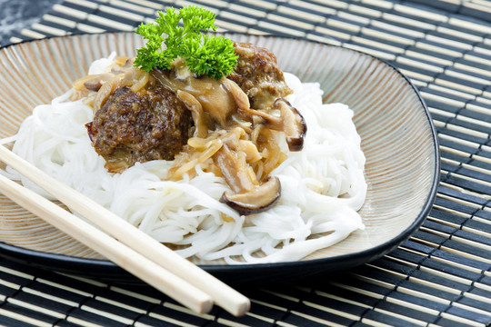 香菇肉末丸子