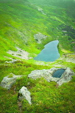 高山湖泊