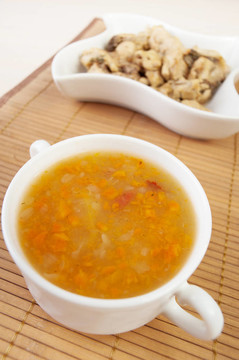 熱食（湯；燜雞）餐巾白菜