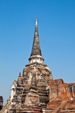 著名的寺Wat Phra Si sanphet；在Ajutthaya皇家宮殿