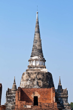 著名的寺Wat Phra Si sanphet；在Ajutthaya皇家宮殿