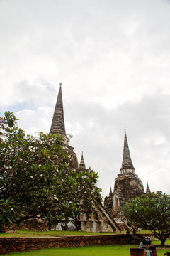 在Wat chaiwattanaram寺塔；Ayutthaya；泰國