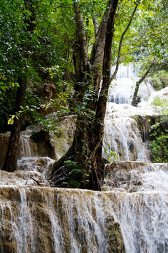 Erawan Waterfall；Kanchanaburi；泰國(guó)