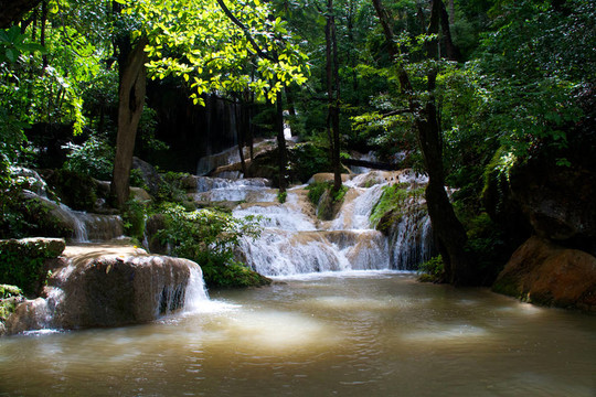Erawan Waterfall；Kanchanaburi；泰國(guó)