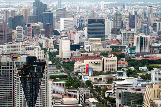 曼谷- 9月15日：城市景觀9月15日，2011在曼谷。從skyscrapper市景