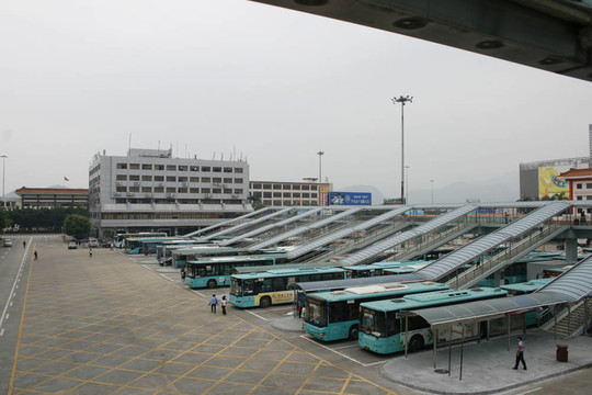 深圳和香港邊境之間的交叉