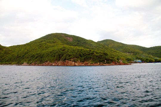美麗的藍(lán)色海洋從斯米蘭群島泰國；亞洲