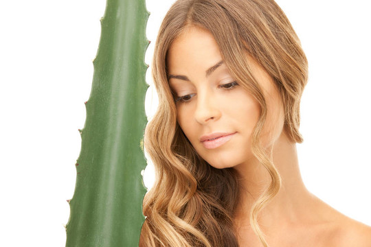 可愛(ài)的女人與aloe vera