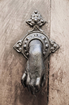 在該門(mén)Hand Doorknocker。