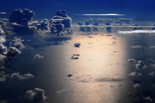 海上夜間飛行