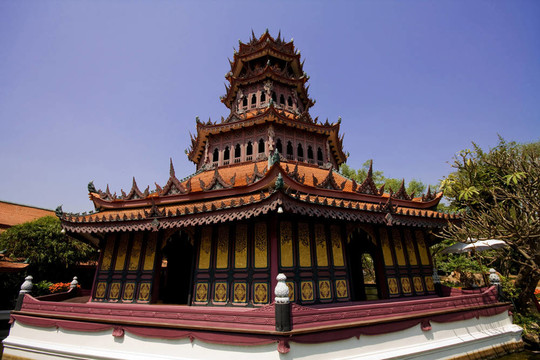 中國(guó)在泰國(guó)寺