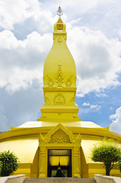 在Wat Pah Pong金廟弄
