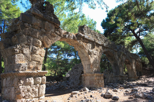 Phaselis古代渡槽；土耳其