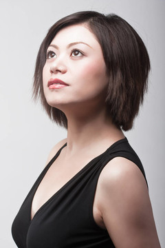自信的亞洲女人