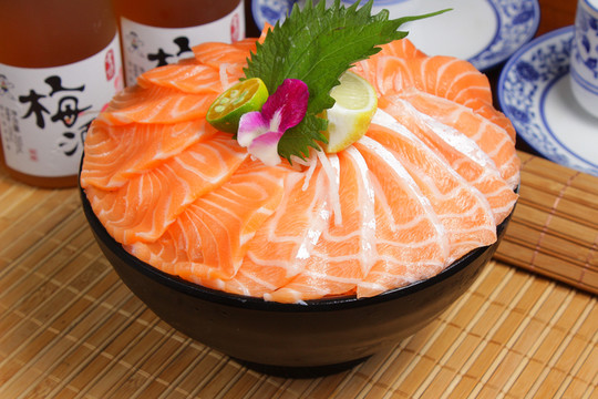 三文魚(yú)拼三文魚(yú)腩刺身