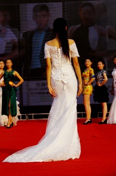 女模特