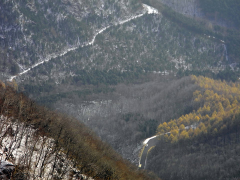 山間公路