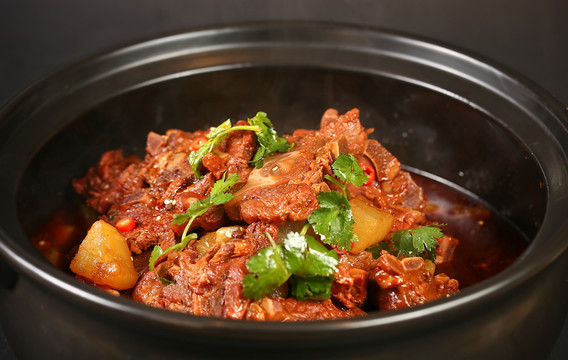 燉牛肉