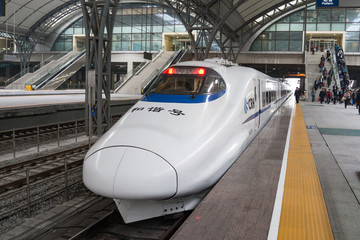 高鐵列車 火車頭 動(dòng)車組列車