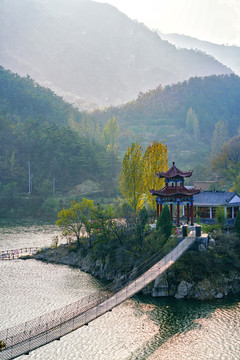 山水云水瑤秋景